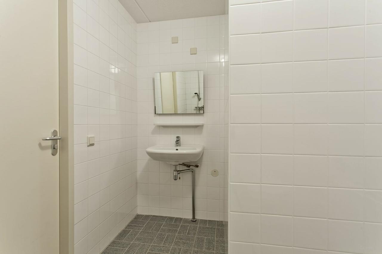 93 m² apartment with balcony in Colmschate - Image 12