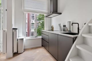 Furnished 2-Bedroom Apartment in Oud-West - Image 4