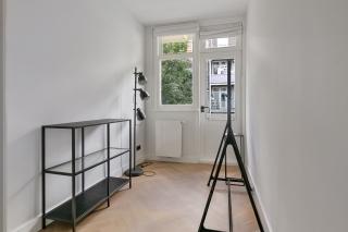Furnished 2-Bedroom Apartment in Oud-West - Image 12