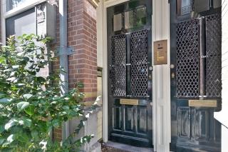 Furnished 2-Bedroom Apartment in Oud-West - Image 17