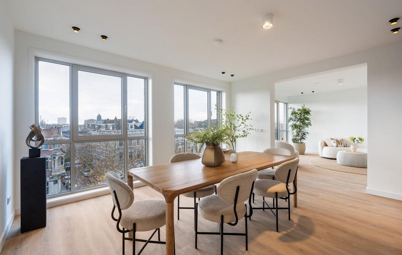 110 m² hoekappartement met 2 slaapkamers - Afbeelding 2