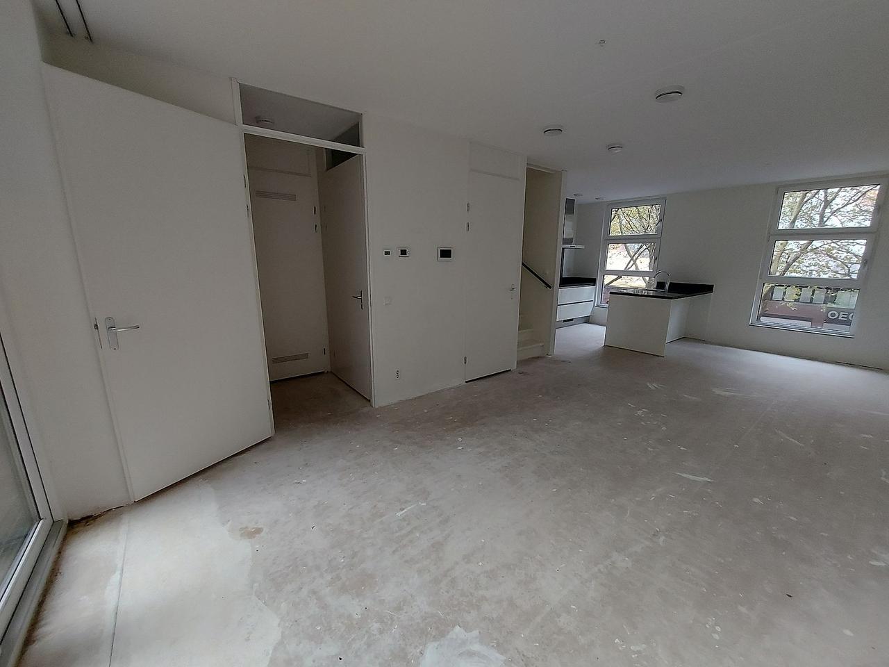 166 m² huis met 4 slaapkamers in Katendrecht - Afbeelding 2