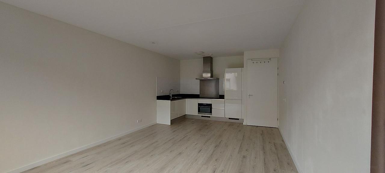 Southwest-facing terrace in Brielle - Image 3