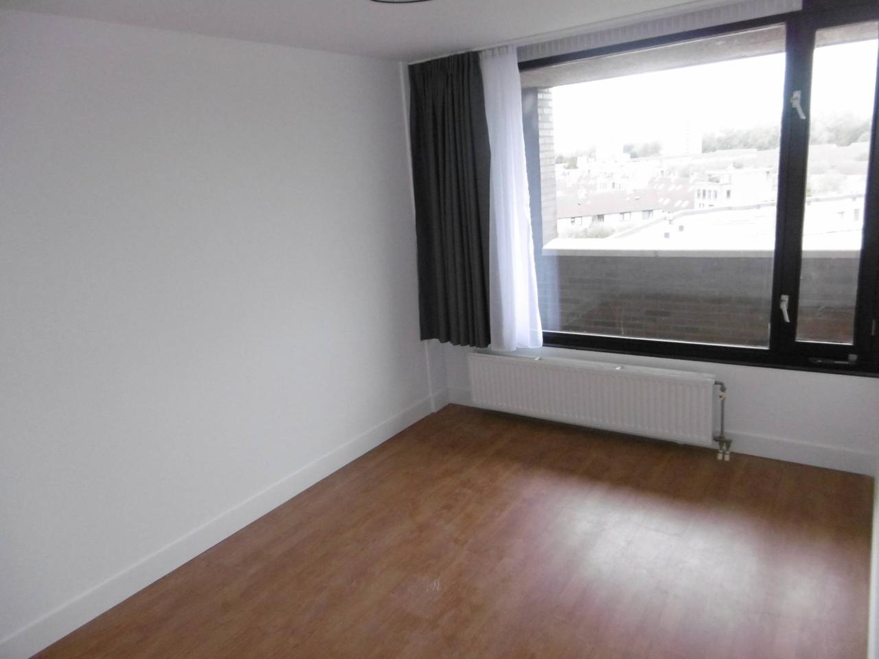 98 m² apartment with 3 bedrooms - Image 12