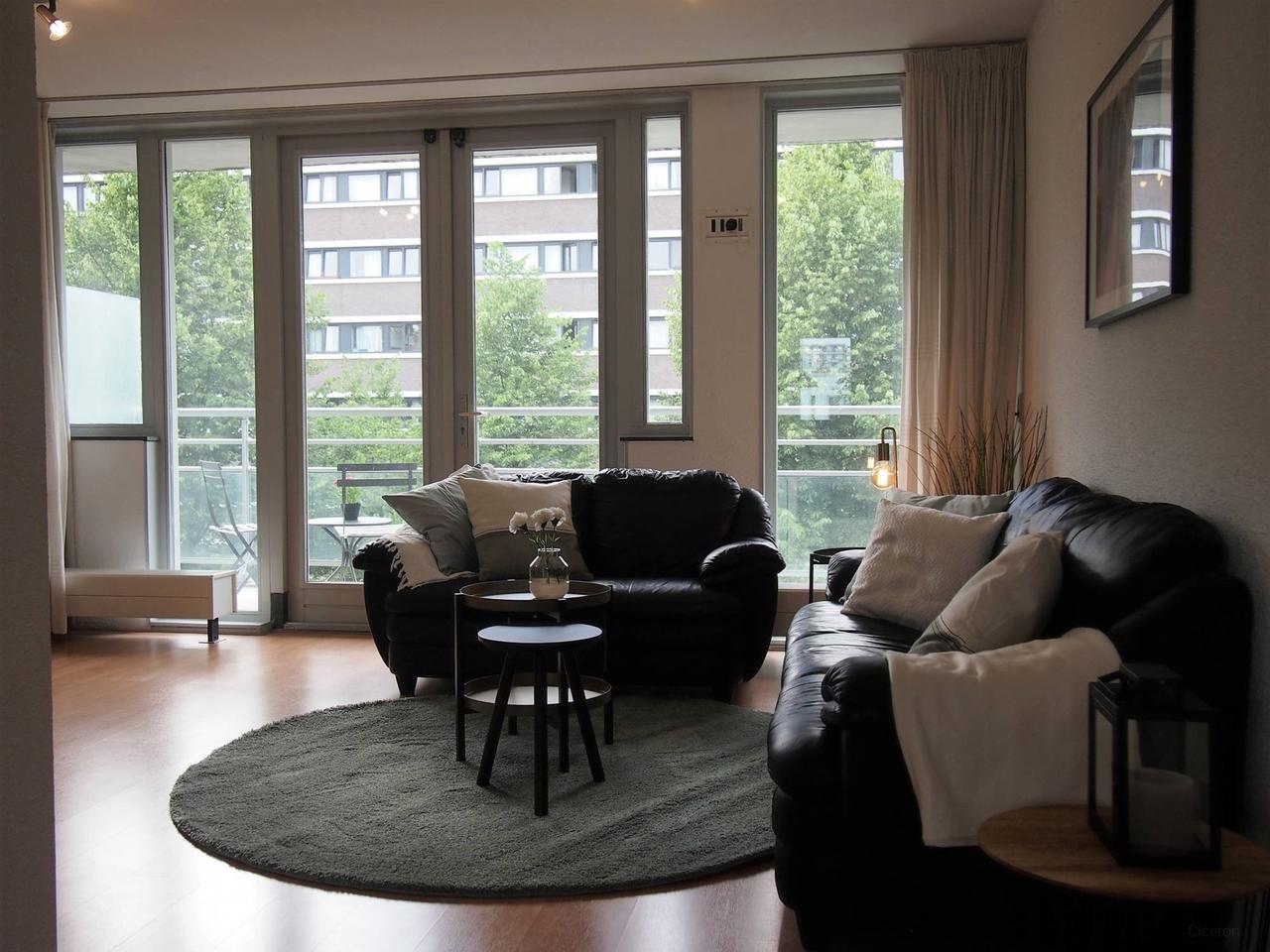 3-Bedroom Apartment with Parking - Image 5
