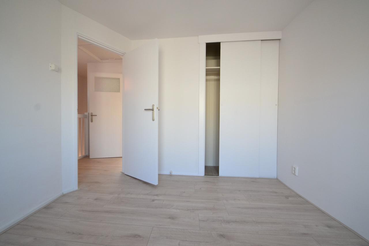 Detached 3-Bedroom House in Katwijk - Image 11
