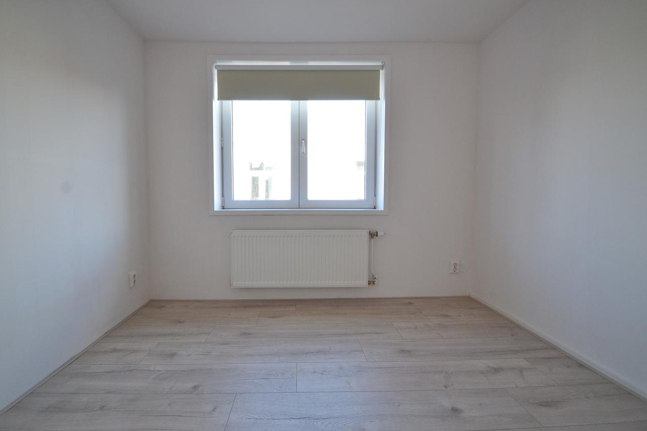 Detached 3-Bedroom House in Katwijk - Image 12