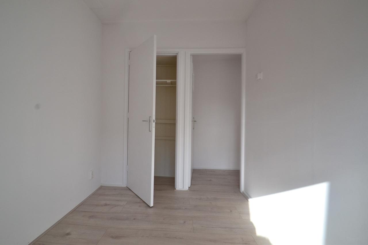 Detached 3-Bedroom House in Katwijk - Image 17