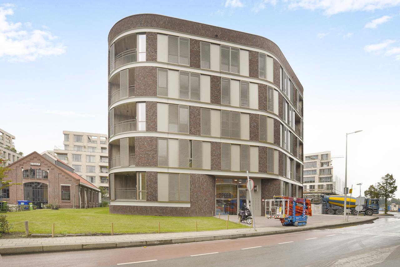 Room with Balcony in Cruquius, Amsterdam - Image 2