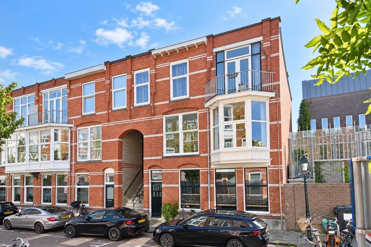 Furnished 4-Room Apartment near Sweelinckplein - Image 1