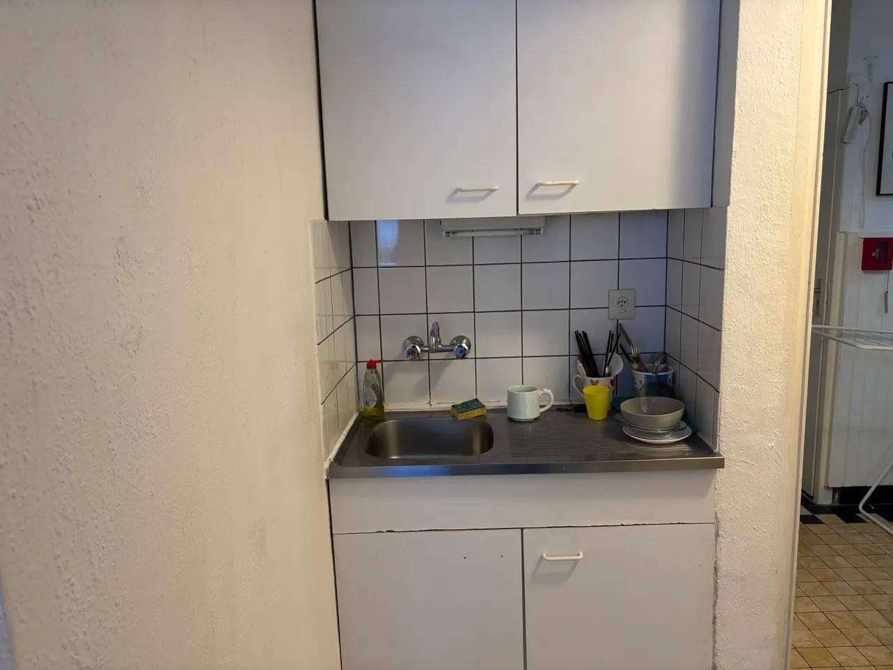 Lichte hoekkamer met eigen kitchenette - Afbeelding 4
