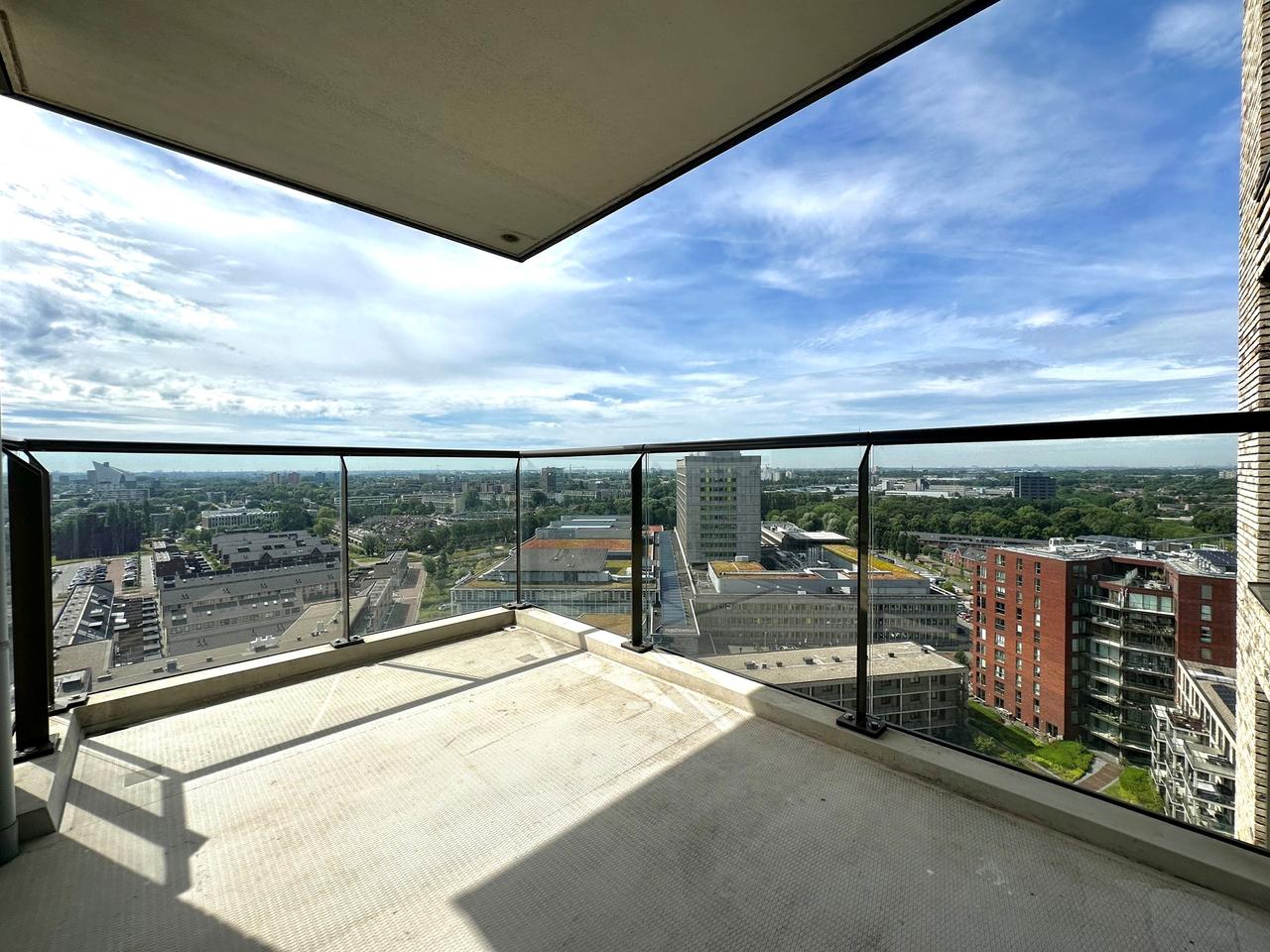99 m² apartment with views in Leyenburg - Image 22
