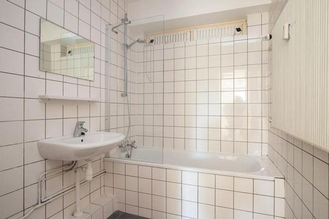 94 m² apartment in Voorhof, Delft - Image 4