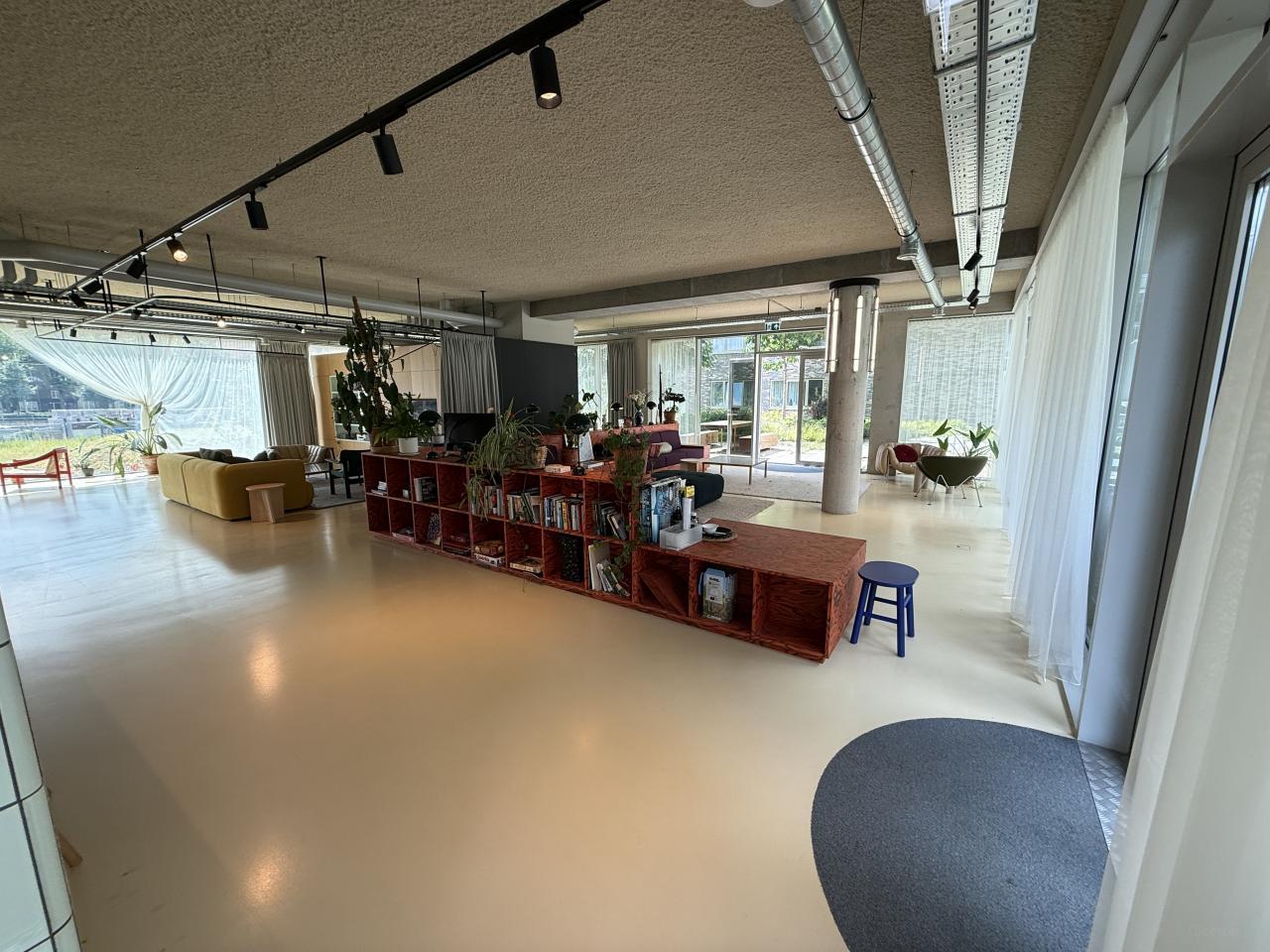 Gemeubileerde studio met gym in Houthavens - Afbeelding 2