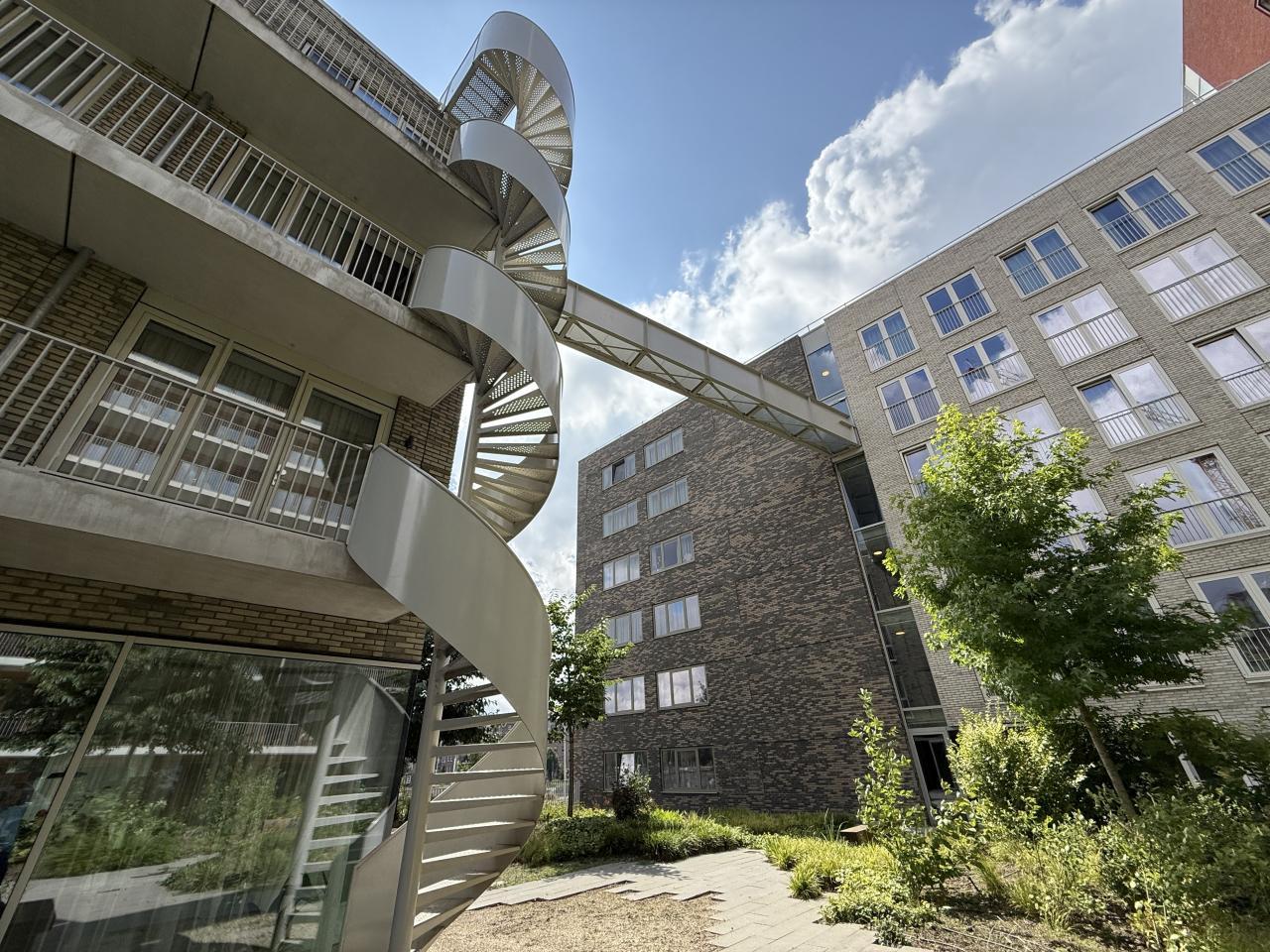 Gemeubileerde studio met gym in Houthavens - Afbeelding 12