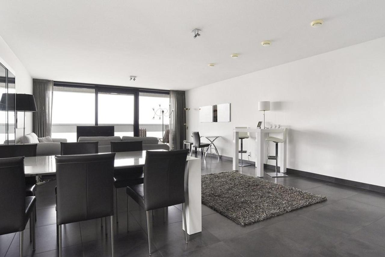 125 m² Corner Apartment with Views in The Hague - Image 7