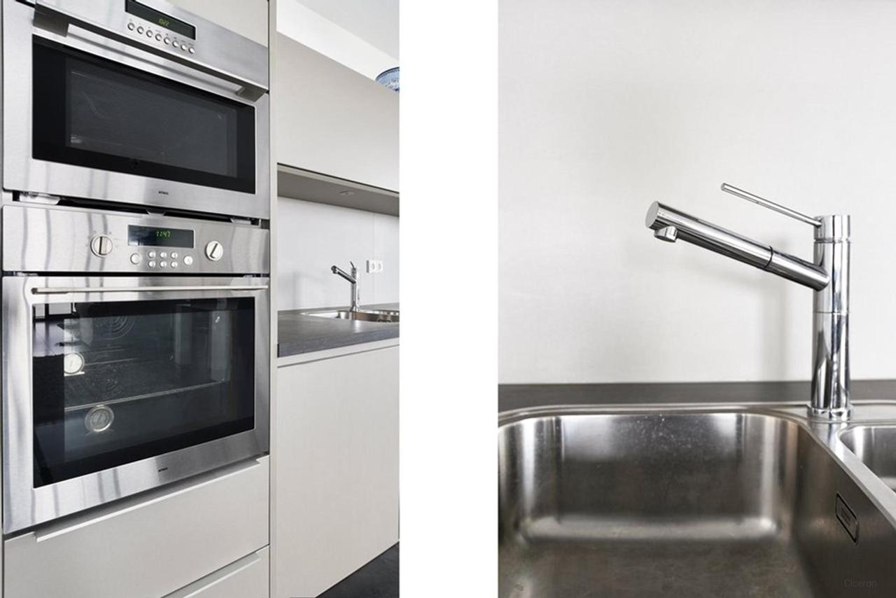 125 m² Corner Apartment with Views in The Hague - Image 10