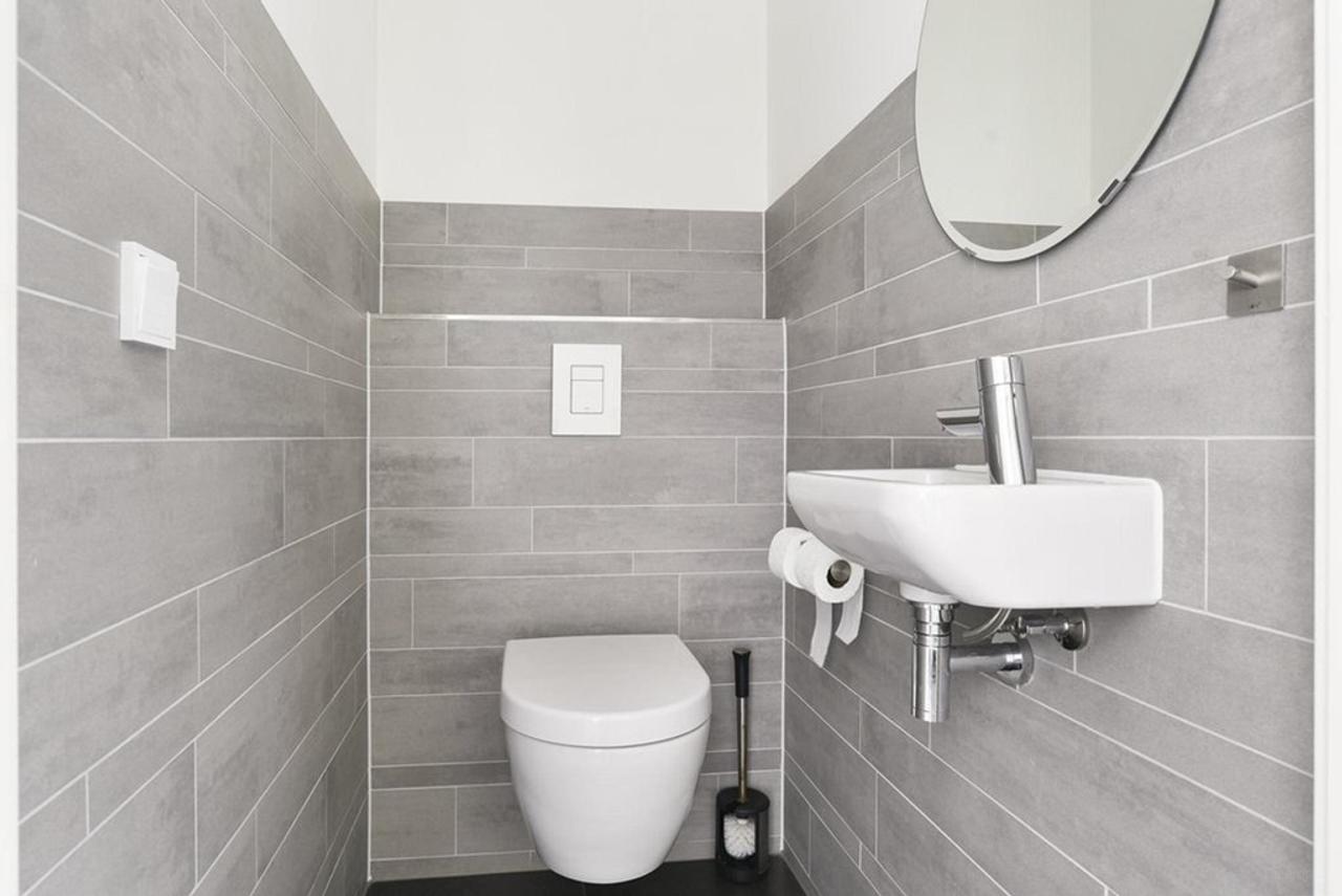 125 m² Corner Apartment with Views in The Hague - Image 11