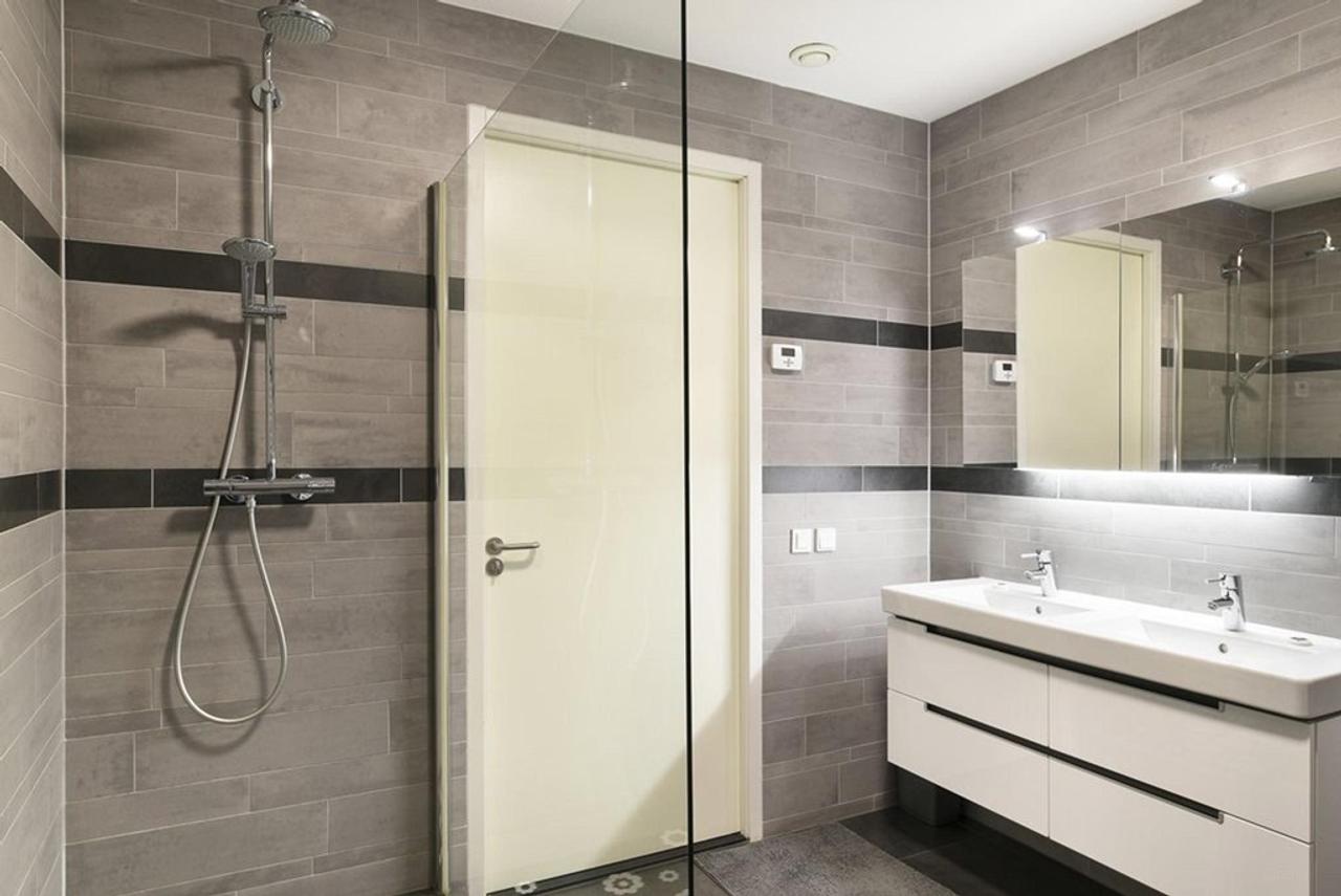 125 m² Corner Apartment with Views in The Hague - Image 19
