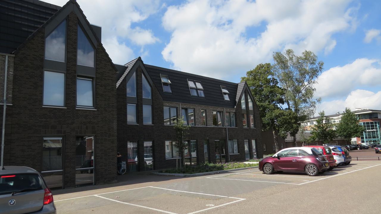 Ground-floor 1-bedroom apartment in Didam - Image 2
