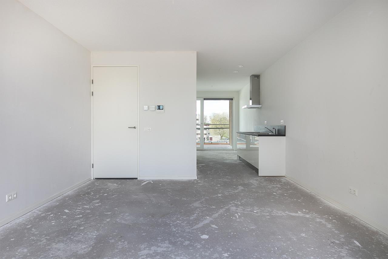 80 m² apartment by the Merwede Canal - Image 6
