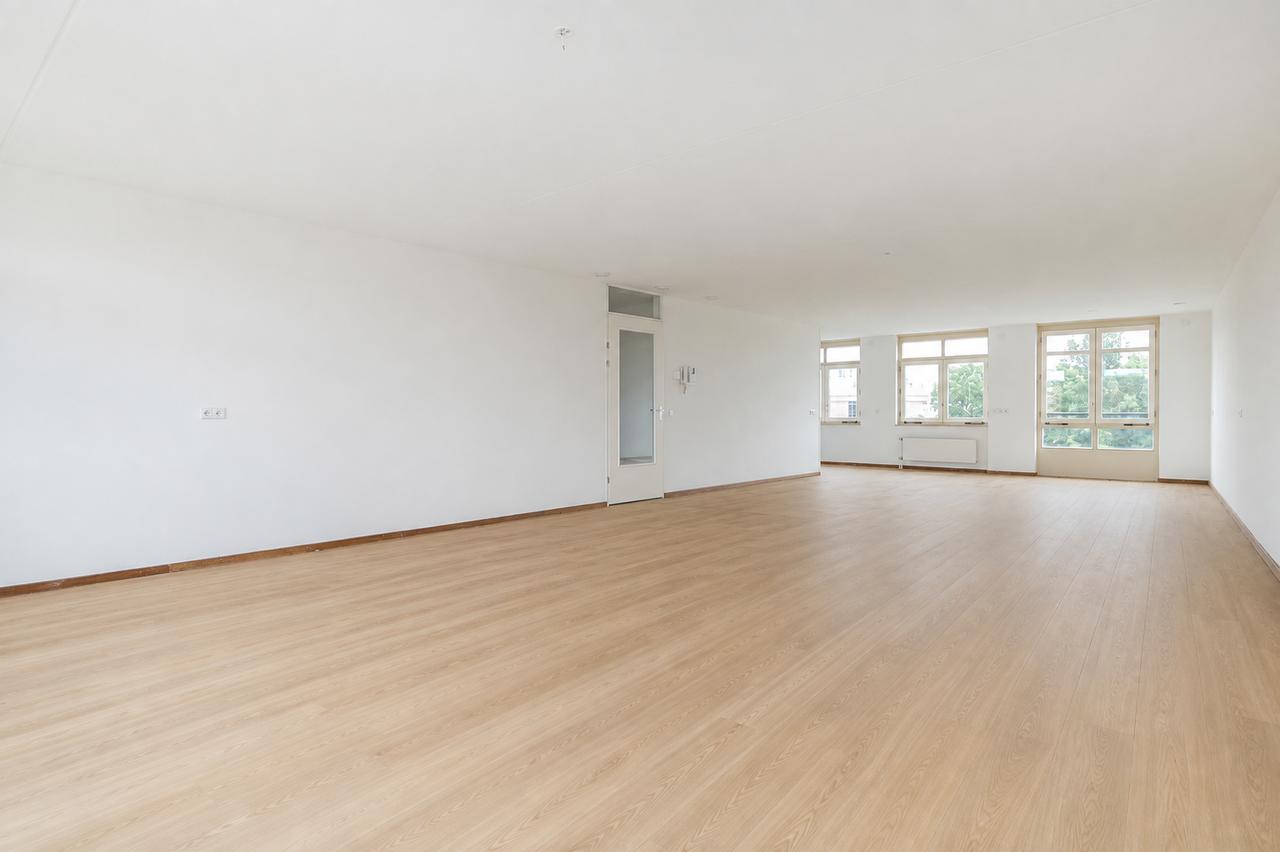 136 m² appartement met 2 slaapkamers - Afbeelding 3