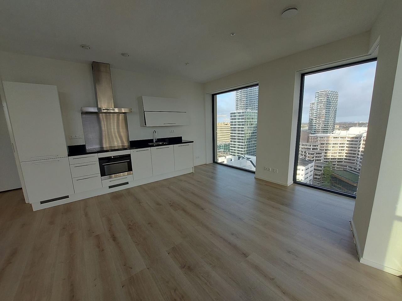 78 m² apartment on the 22nd floor - Image 4