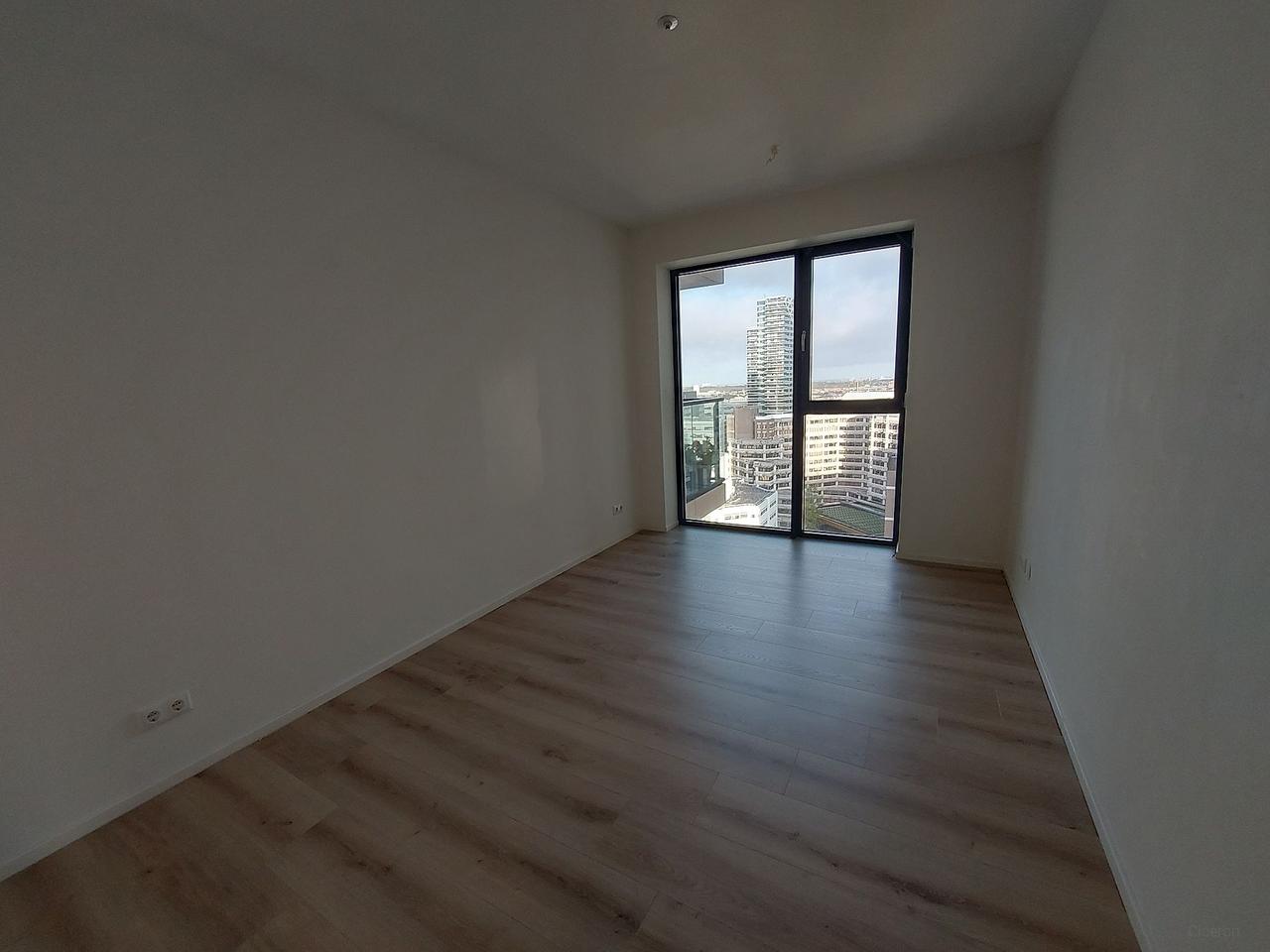 78 m² apartment on the 22nd floor - Image 7