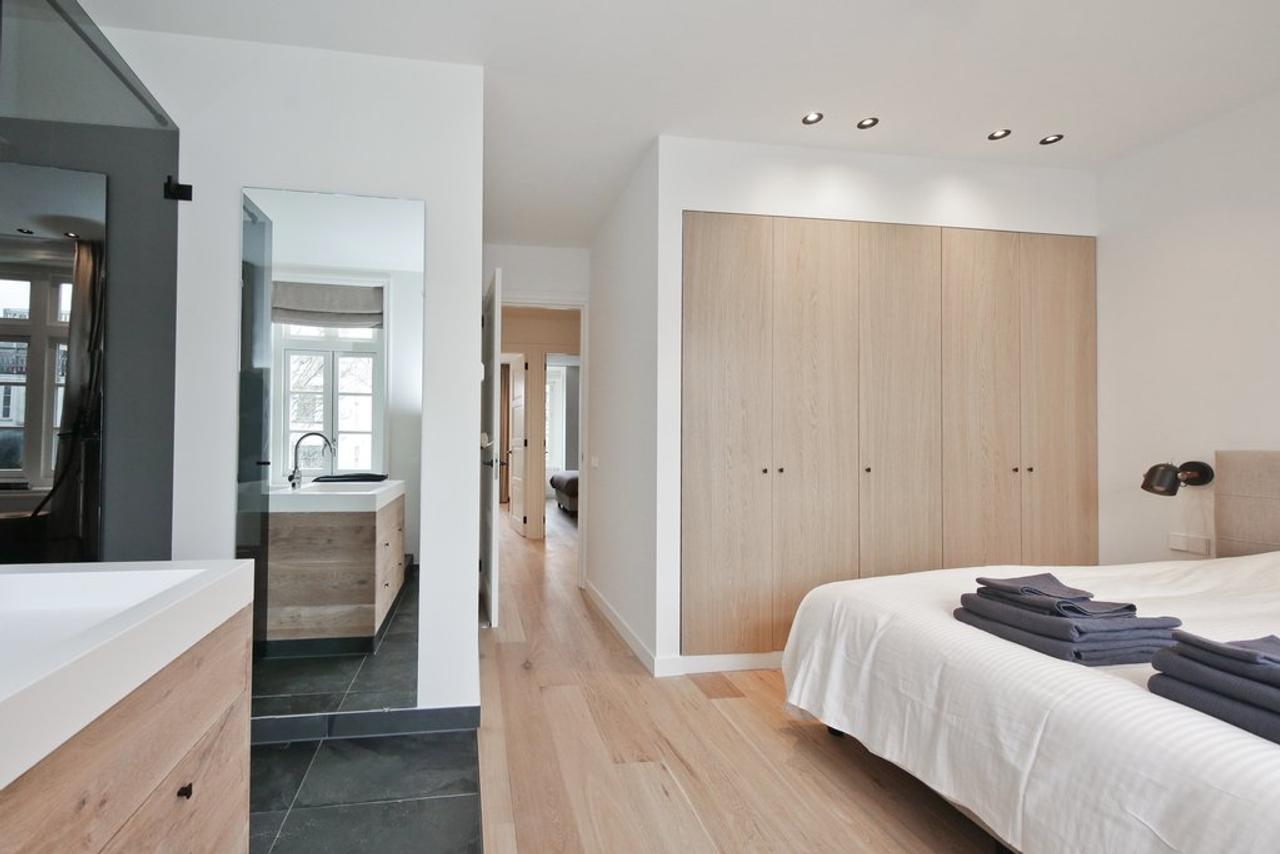 Gemeubileerd 3-slaapkamerappartement aan de gracht - Afbeelding 21