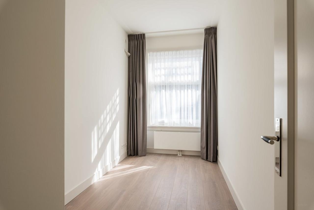 120 m² apartment with balcony in Apollobuurt - Image 15