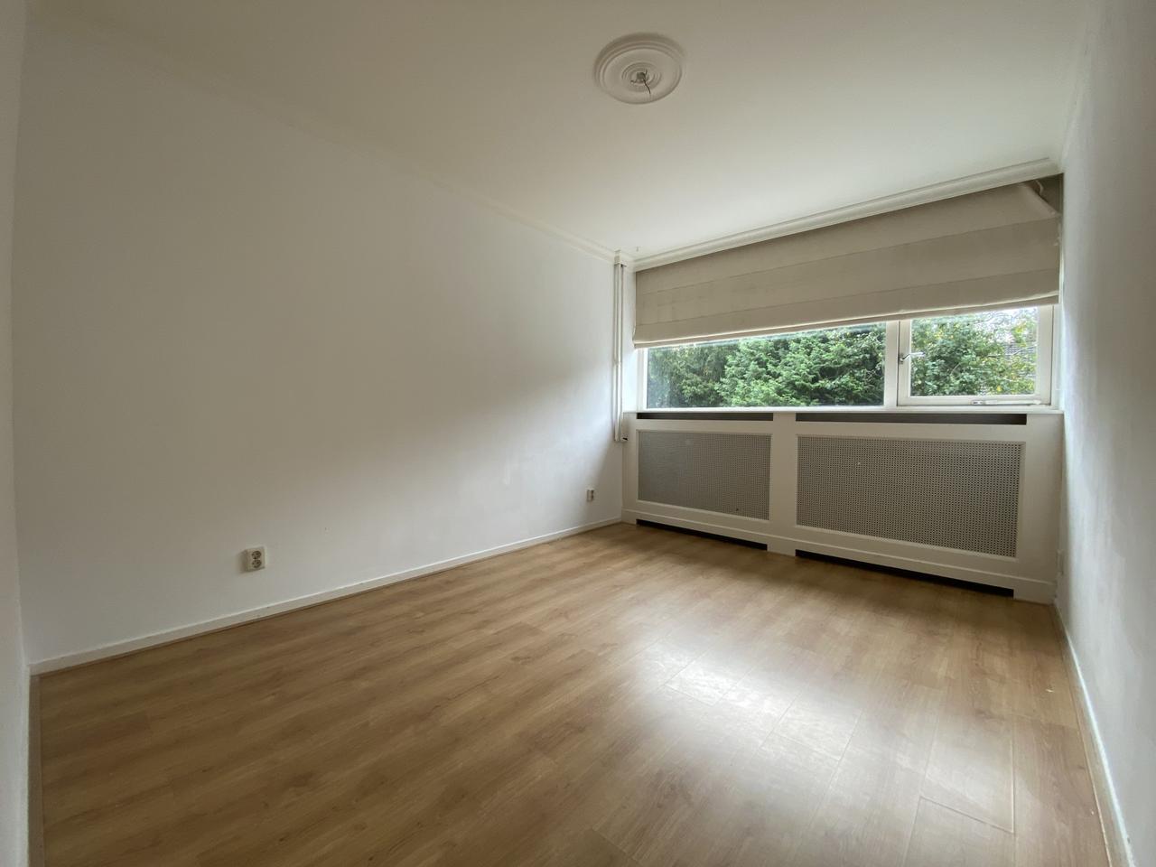 Direct beschikbaar: huis met 4 slaapkamers - Afbeelding 18