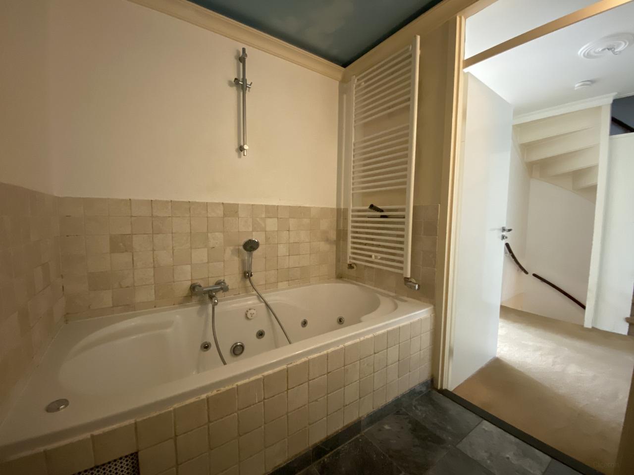 Direct beschikbaar: huis met 4 slaapkamers - Afbeelding 21