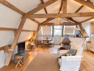 Furnished loft with balcony in Kralingen
