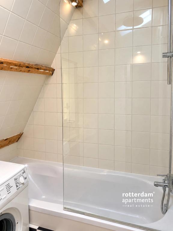 Furnished loft with balcony in Kralingen - Image 6