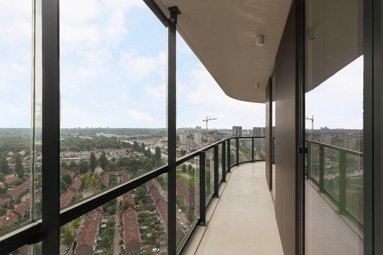 Zuidbalkon op de 8e verdieping - Afbeelding 10