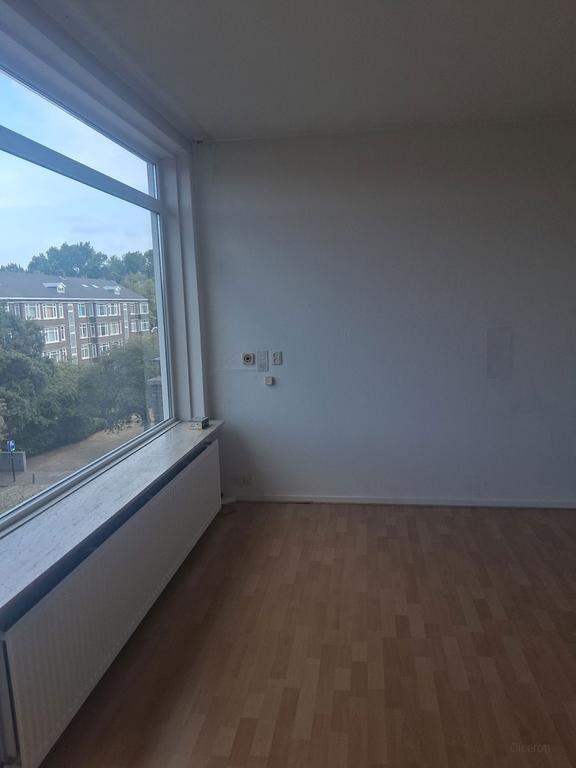 155 m² Duplex Apartment in Rijswijk - Image 12