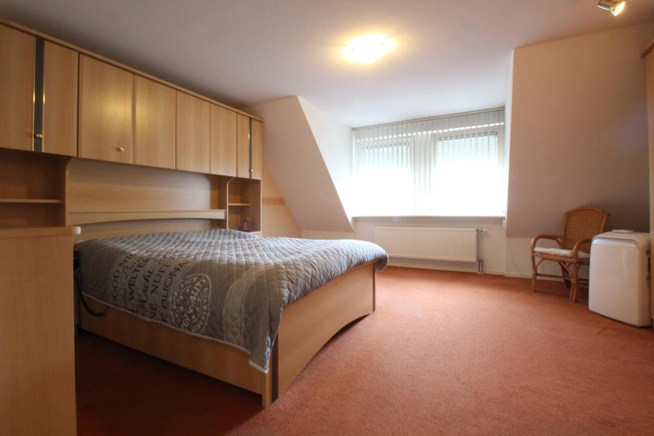 Grote hoekwoning met serre in Acht - Afbeelding 20