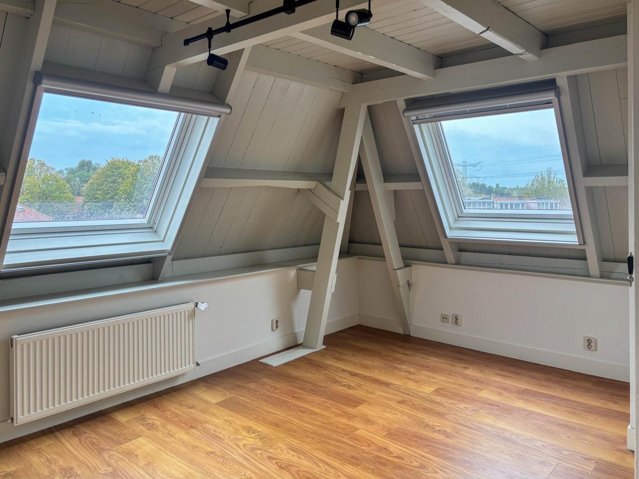 Gemeubileerd 3-kamerappartement met balkon - Afbeelding 19