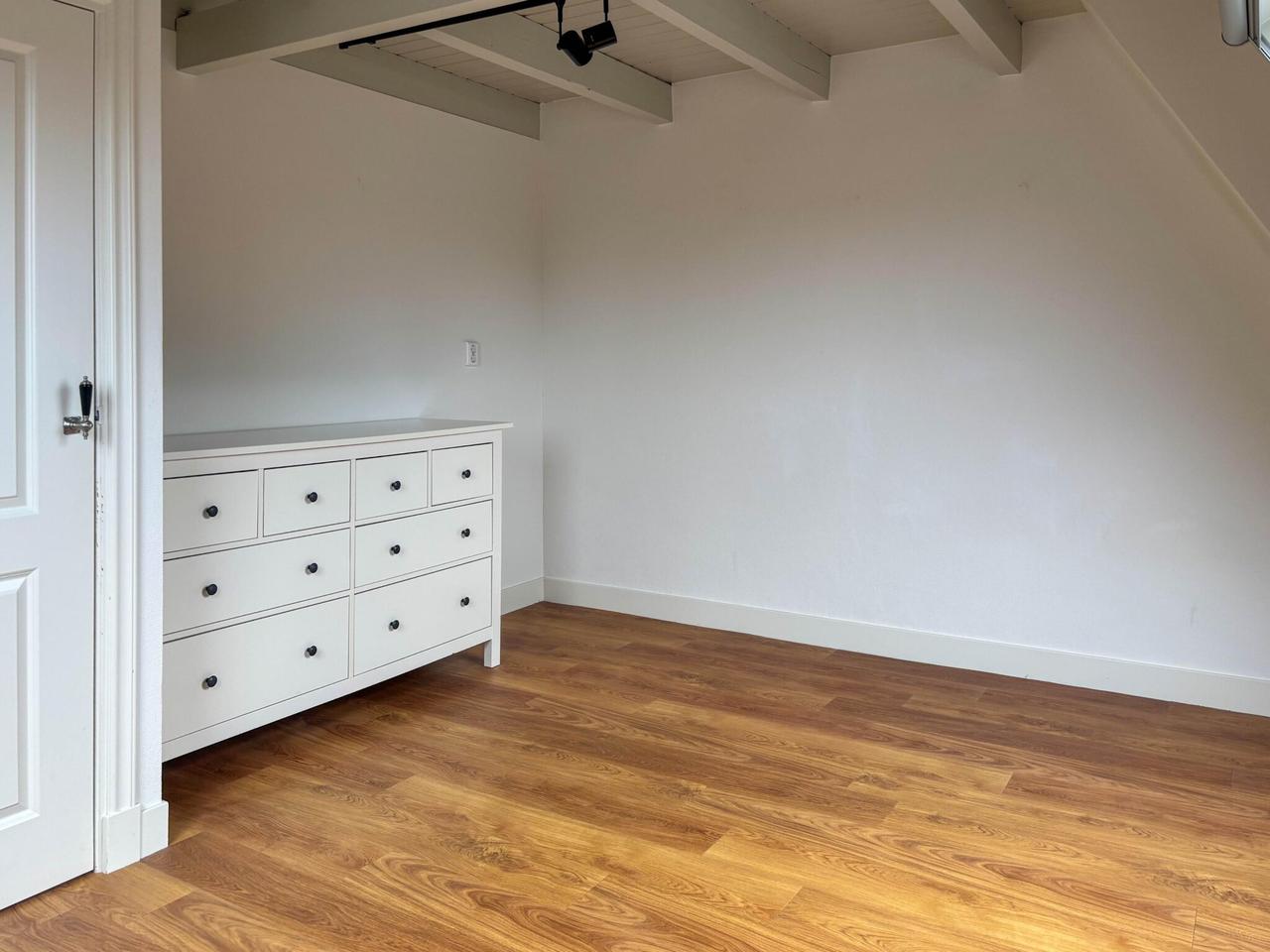 Gemeubileerd 3-kamerappartement met balkon - Afbeelding 20