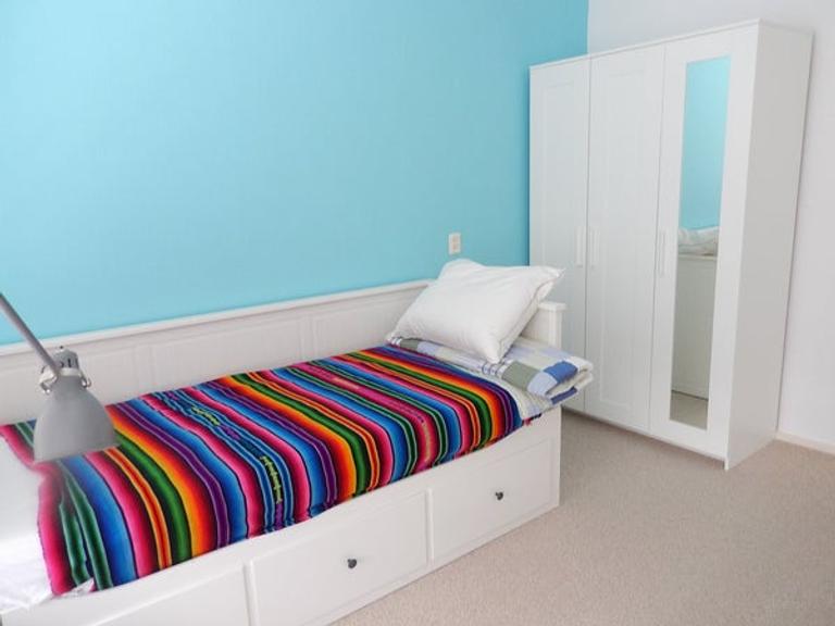 Furnished 2-Bedroom Apartment with 2 Balconies - Image 10