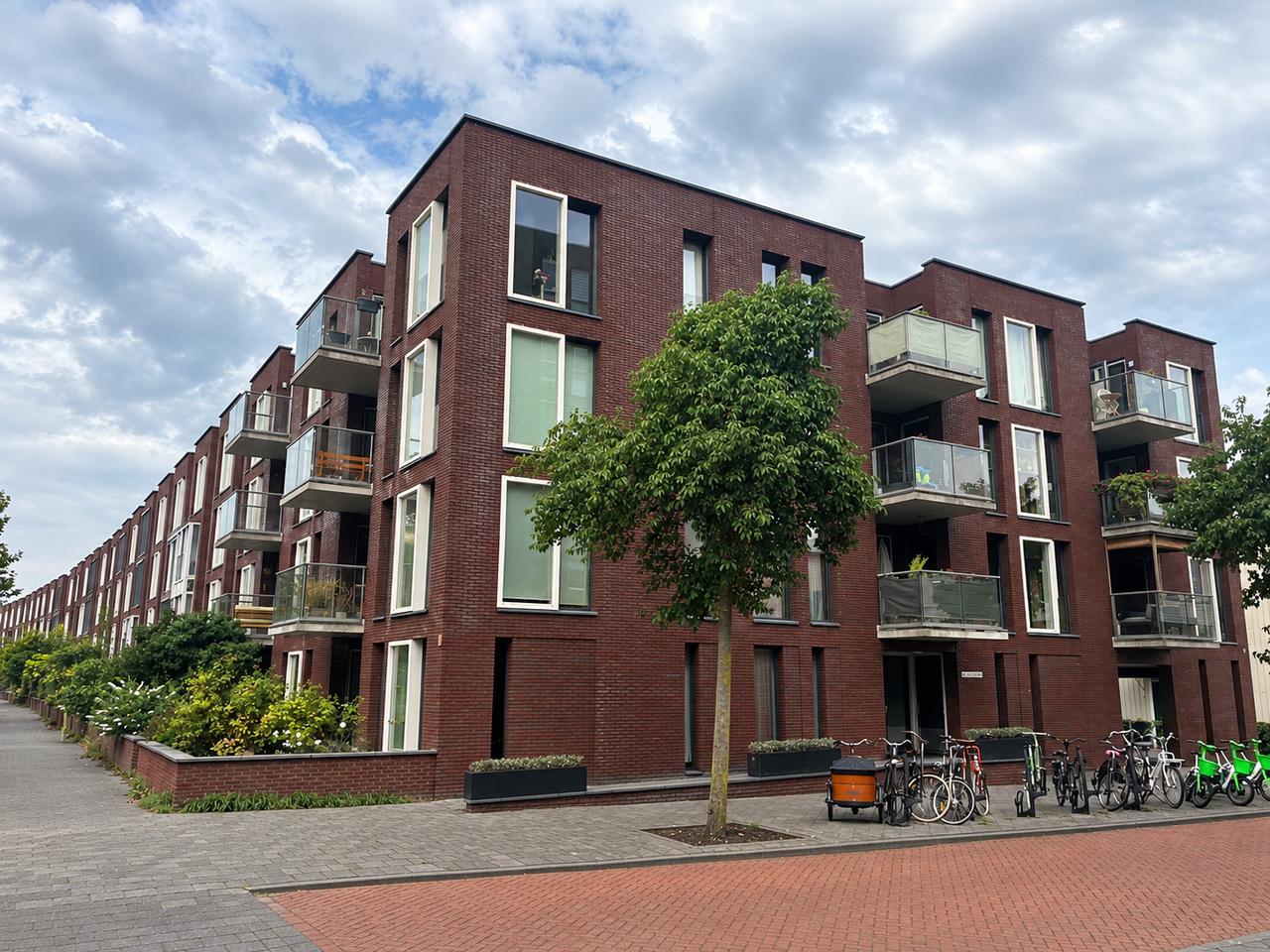 Two-Bedroom Apartment by Máxima Park - Image 1