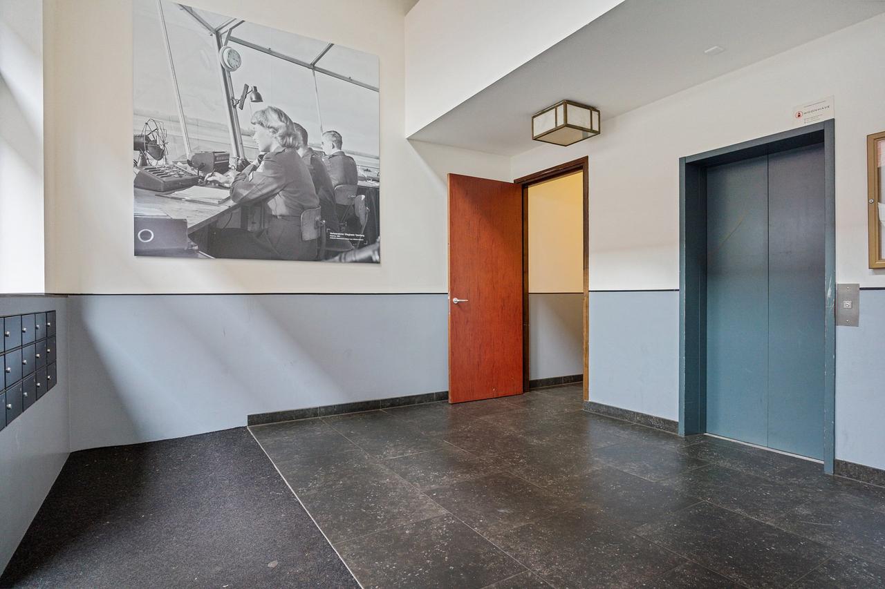 Available now: 107 m² with parking - Image 2