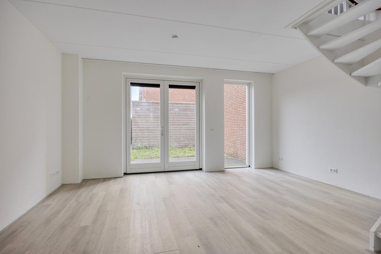 Tussenwoning met tuin en zonnepanelen - Afbeelding 3