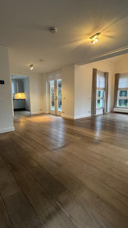 Rental home with 5 bedrooms and large garden - Image 7