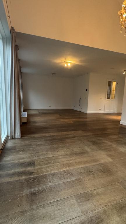 Rental home with 5 bedrooms and large garden - Image 9