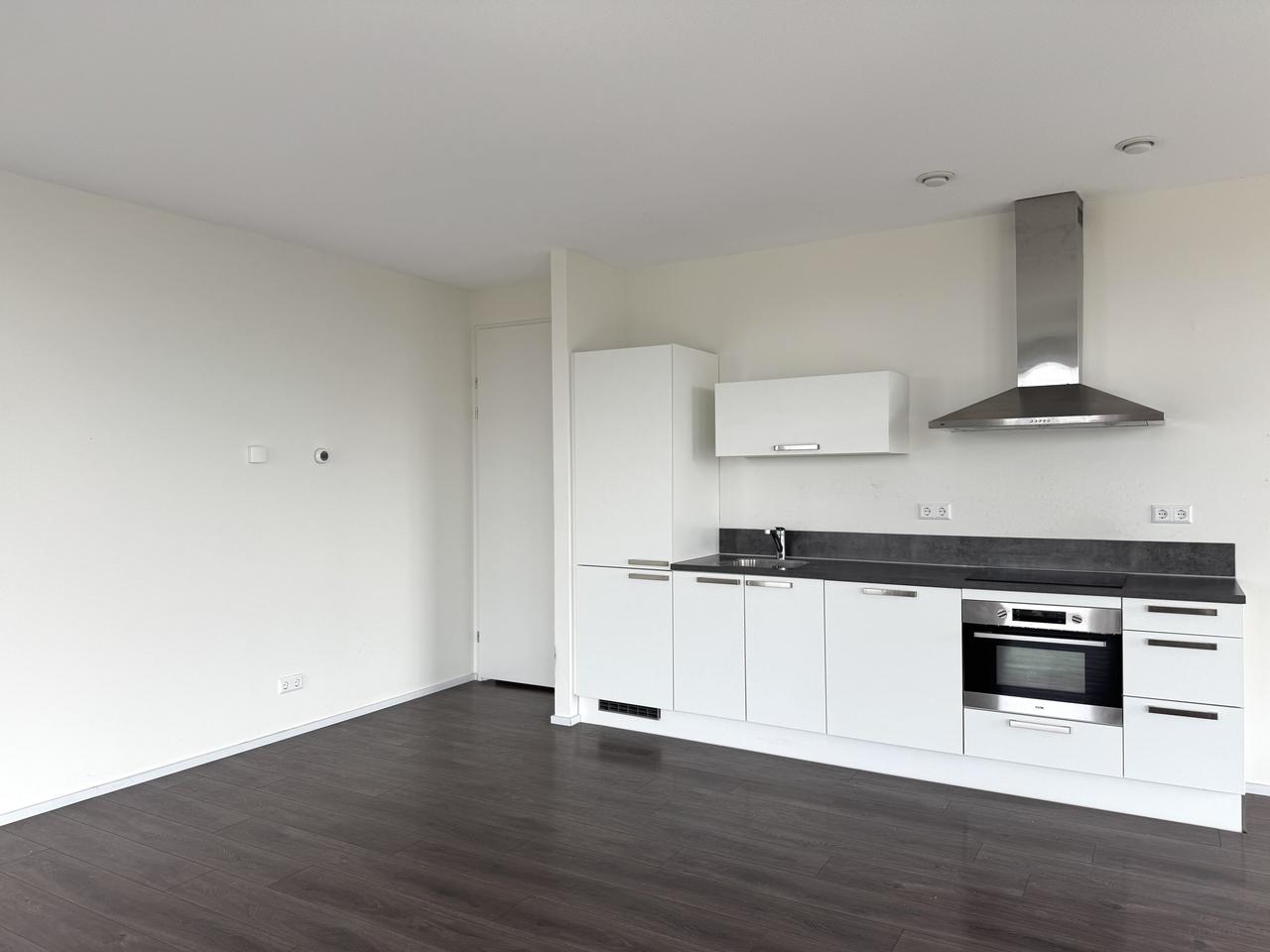 Direct beschikbaar: 4-kamerappartement met balkon - Afbeelding 3