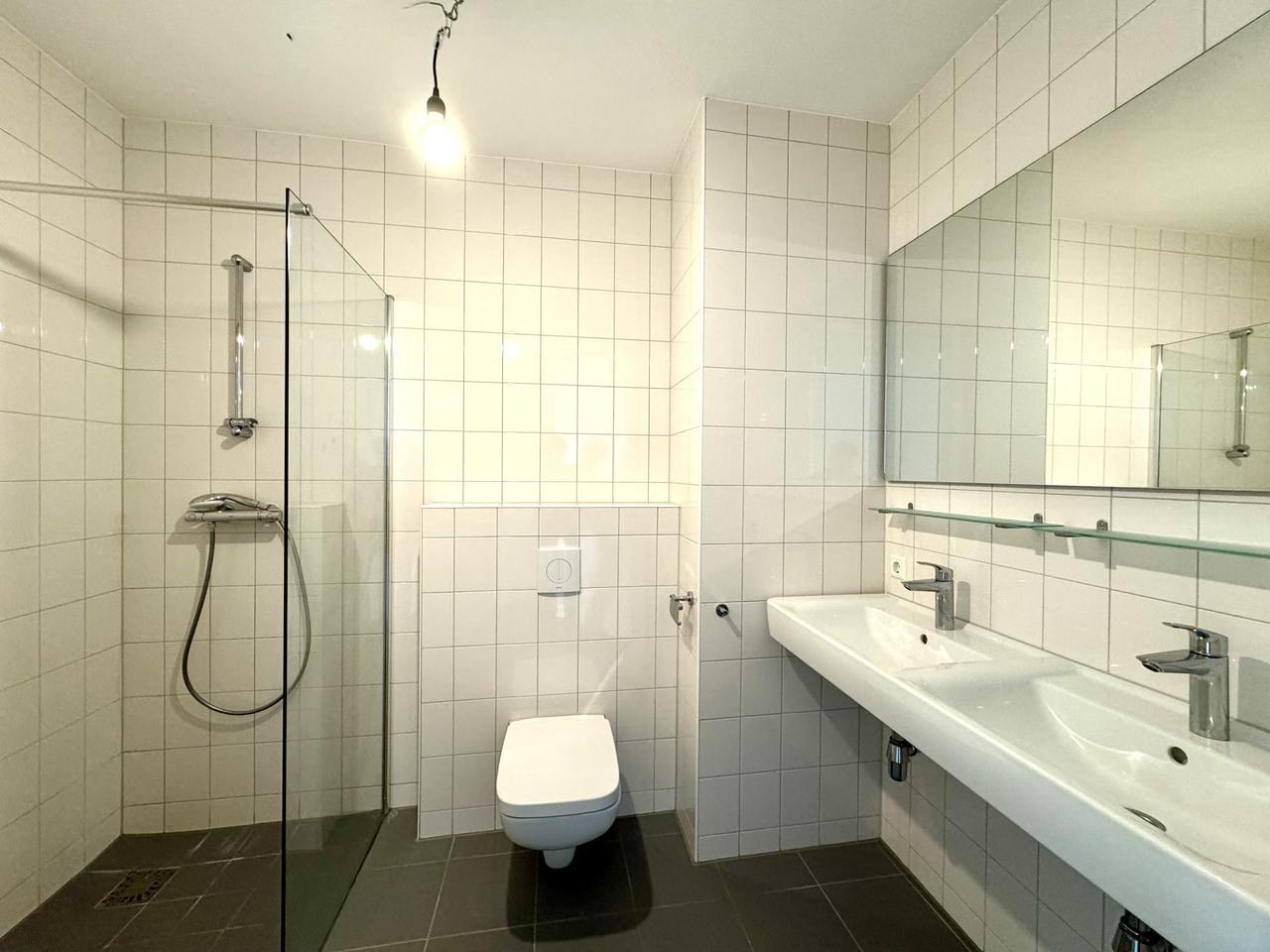 Direct beschikbaar: 4-kamerappartement met balkon - Afbeelding 4