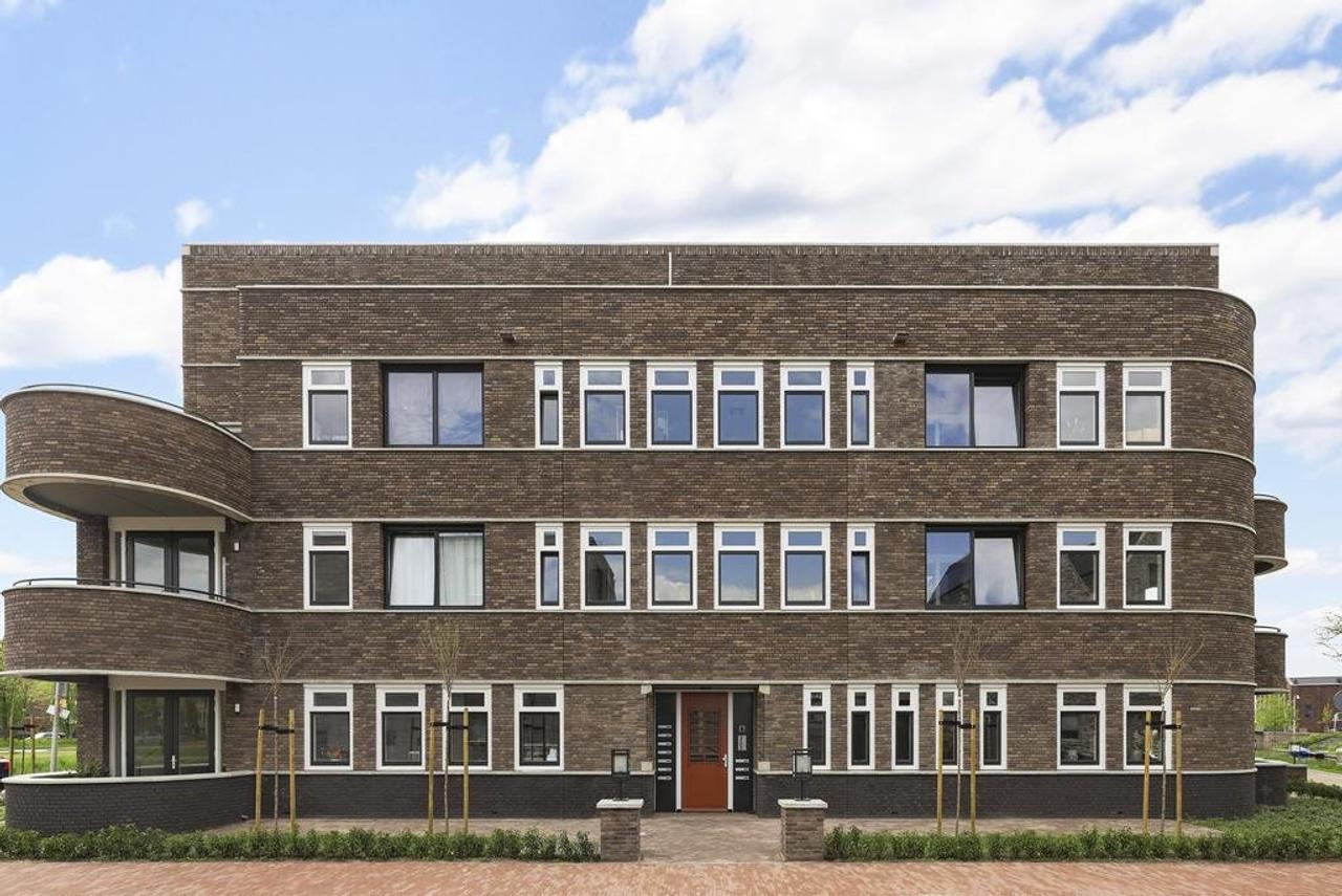 Direct beschikbaar: 4-kamerappartement met balkon - Afbeelding 8