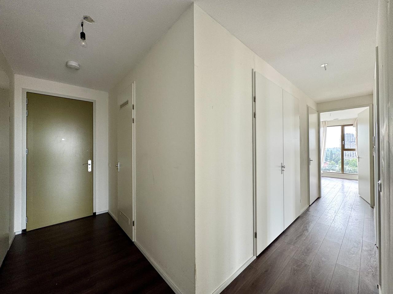 Direct beschikbaar: 4-kamerappartement met balkon - Afbeelding 12