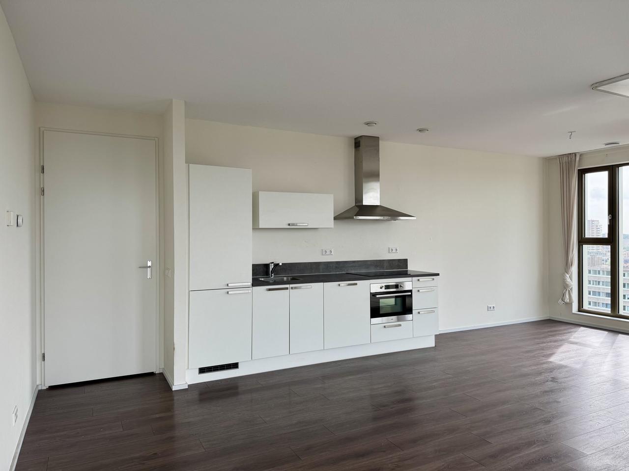 Direct beschikbaar: 4-kamerappartement met balkon - Afbeelding 15